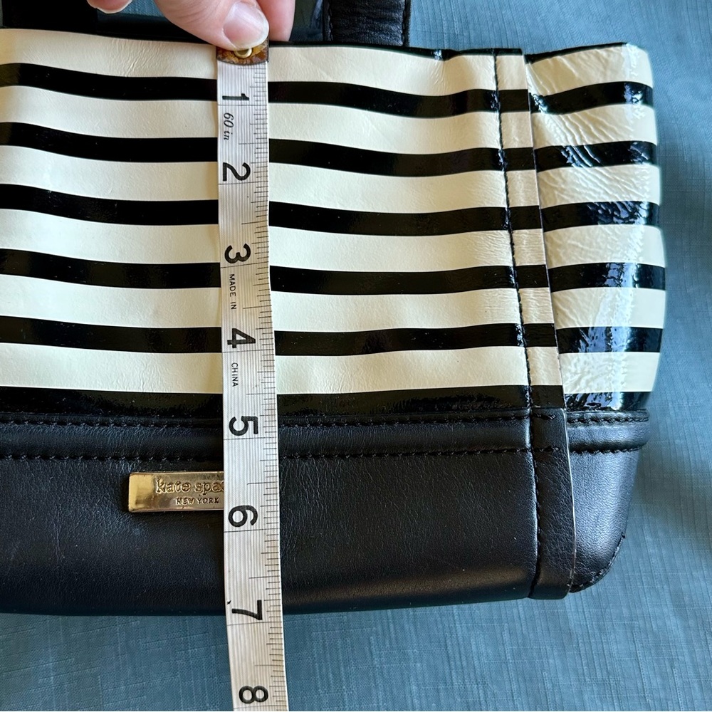 Kate Spade Black and White Striped Shoulder Bag - Picture 7 of 8